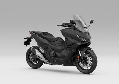 541461_26YM_HONDA_FORZA_750.jpg