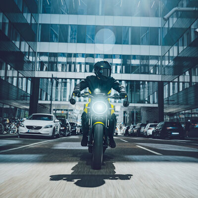 PHO_BIKE_DET_ride-husqvarna-Vitpilen-801-2025_#SALL_#AEPI_#V1.jpg