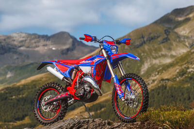 RR Race 125 2T (1).jpg