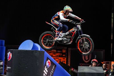 542739_Beyond_the_bike_Celebrating_the_winningest_Champion_of_them_all.jpg