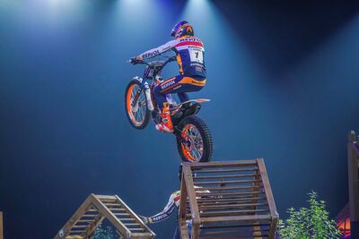 542747_Beyond_the_bike_Celebrating_the_winningest_Champion_of_them_all.jpg