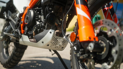 ©motochecker-4.jpg