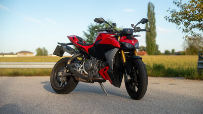 ©motochecker-1.jpg