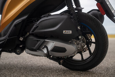 ©motochecker-11.jpg
