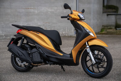 ©motochecker-3.jpg