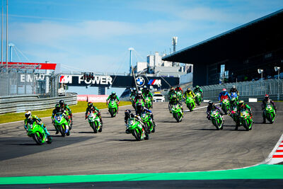ZX-4RR Cup NBR-4.jpg