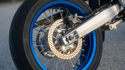 ©motochecker-6.jpg