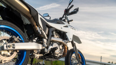 ©motochecker-7.jpg