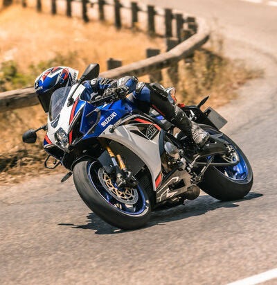 GSX-R1000R_M5_CF6_Modelpreview_7950.original.jpg