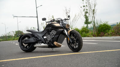 ©motochecker-1.jpg