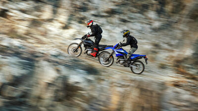 2026-Yamaha-WR125-EU-Icon_Blue-Action-004-03.jpg