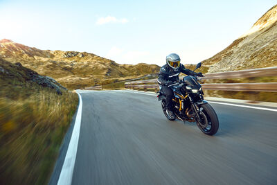 26MY - Z650 S - ACT2.jpg