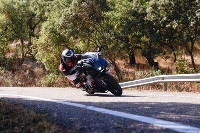 ©motochecker-4.jpg