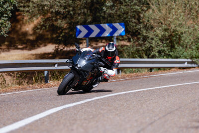 ©motochecker-5.jpg