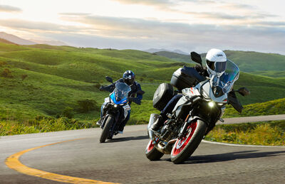 Suzuki SV-7GX_P_004_04_A.jpg