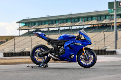 2026-Yamaha-YZF700R7-EU-Icon_Blue-Static-001-03.jpg
