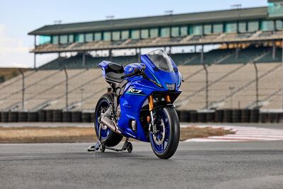 2026-Yamaha-YZF700R7-EU-Icon_Blue-Static-002-03.jpg