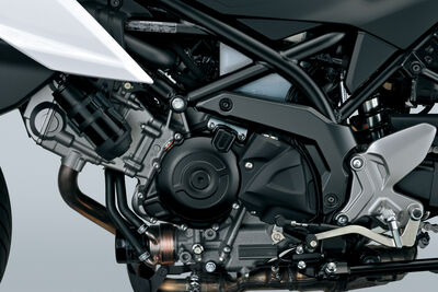 SV650GXRQM7_Engine_left.jpg