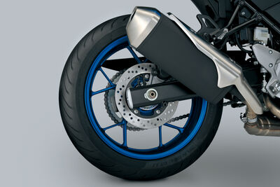 SV650GXRQM7_Tire_Wheel_Rear.jpg