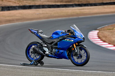 2026-Yamaha-YZFR320-EU-Icon_Blue-Static-001-03.jpg