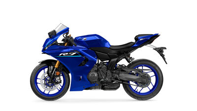 2026-Yamaha-YZF700R7-EU-Icon_Blue-Studio-006-03.jpg