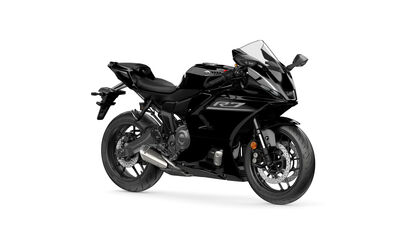 2026-Yamaha-YZF700R7-EU-Midnight_Black-360-Degrees-001-03.jpg