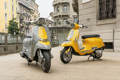 Lambretta_j125_35.jpg