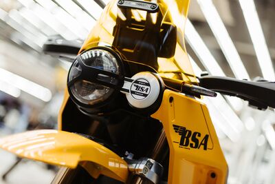 20251030_Thunderbolt 5.jpg