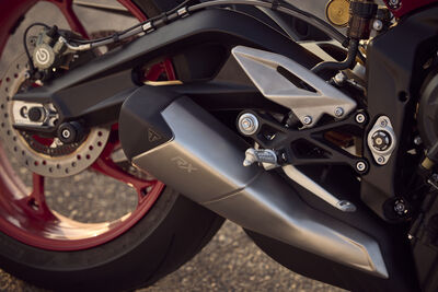 Triumph_Street_Triple_765_RX_MY26_4684_JP.jpg