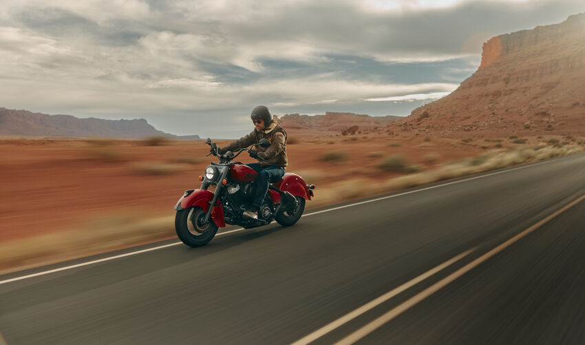 2026-indianmotorcycle-chief-vintage-riding-jh-2026-indianmotorcycle-chief-vintage-riding_u7a1420.jpg