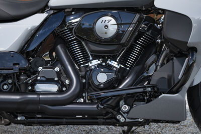 ROAD_GLIDE_LIMITEDDETAILS_005.jpg