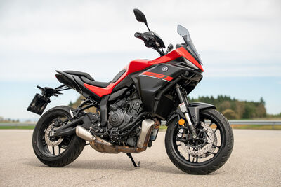 ©motochecker-8.jpg