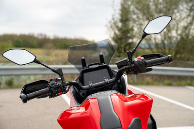 ©motochecker-18.jpg