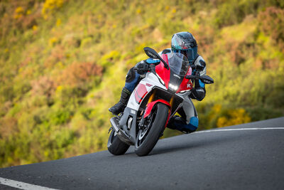 ©motochecker-7.jpg