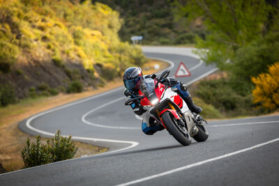 ©motochecker-8.jpg