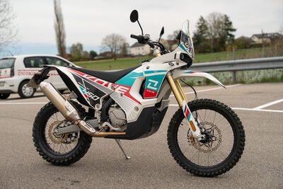 ©motochecker-8.jpg