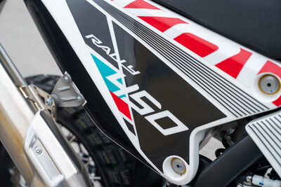 ©motochecker-14.jpg