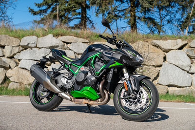 ©motochecker-8.jpg