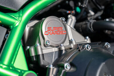 ©motochecker-13.jpg