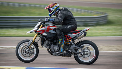 ducati3.jpg