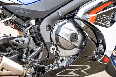 ©motochecker-4.jpg