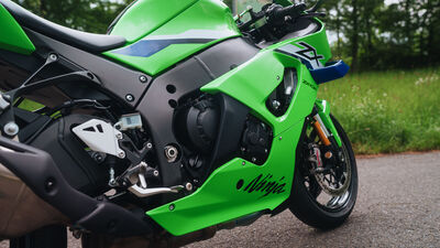 Motochecker Kawasaki ZX10R-2.jpg