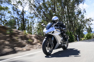 Norton_ManxR_2026_Road Tracking_11.jpg