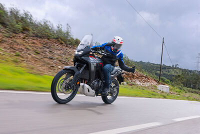 ©motochecker-9.jpg