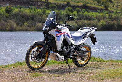 ©motochecker-2.jpg