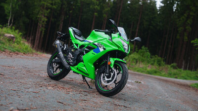 Motochecker Kawasaki ZX10R-1.jpg