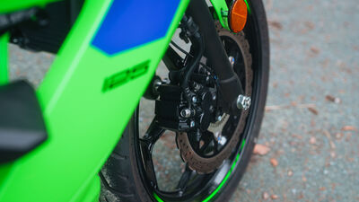 Motochecker Kawasaki ZX10R-5.jpg