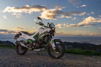 ©motochecker-8.jpg