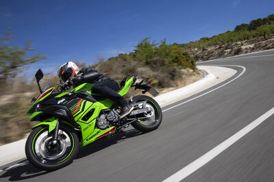 KAWASAKI NINJA500_3608.jpg