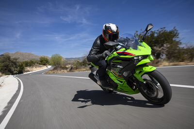 KAWASAKI NINJA500_3594.jpg